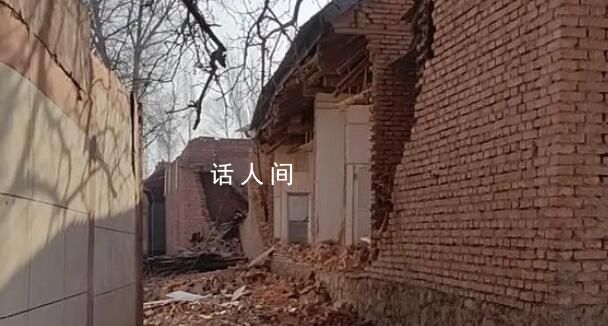 灾民被困19小时 零下12度车内取暖