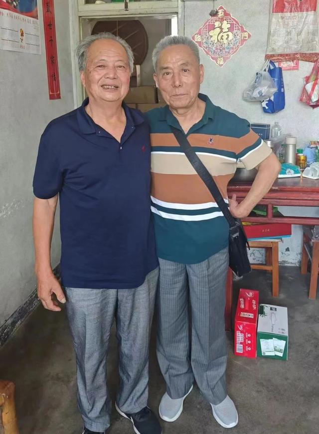 民警找回老人失联50年战友获4页感谢信 半个世纪情谊重燃